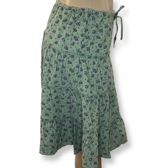 NWT At Last Floral Ruffle Waist Tie Skirt
Size: M - Picture 2 of 4